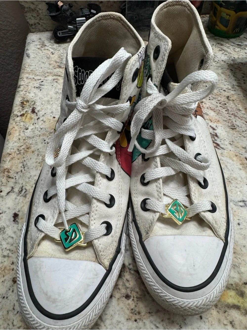 Converse x Scooby Doo Chuck Taylor Good Guys Bad Guys Women’s Size 7.5 Mens 5.5